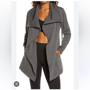 Zella amazing cozy wrap jacket size l
